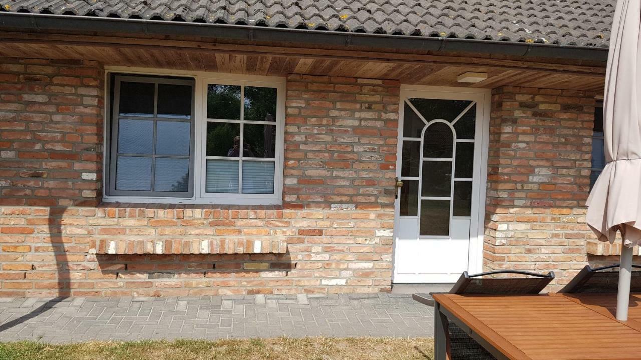 Rappin Boddenhus Auf Ruegen - Ferienwohnungen Und Pension מראה חיצוני תמונה